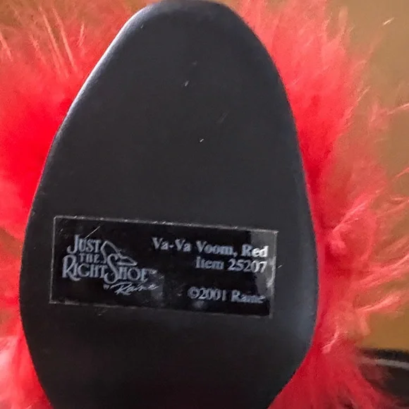 Just The Right Shoe Red Heels - Picture 5 of 5